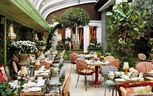 Tại sao Private Club được ví là ‘phòng họp không chính thức’ của giới thượng lưu và sức mạnh ngầm vận hành thế giới ra sao?