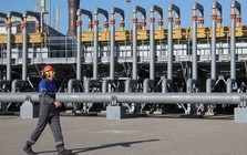 EU quyết cấm nhập khẩu khí đốt Nga, một quốc gia thành viên dọa cắt nguồn cung điện cho Ukraine