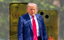 Tổng thống Trump ra mắt chiếc điện thoại mạ vàng Tổng thống Trump ra mắt chiếc điện thoại mạ vàng
