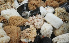 "Gạo thiếu cơm thừa": Một công ty thu gom 4 tấn cơm bị đổ đi mỗi ngày, kể cả vẫn ăn được