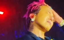 Tranh cãi thái độ của G-Dragon tại sân Mỹ Đình Tranh cãi thái độ của G-Dragon tại sân Mỹ Đình