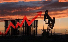 Giá dầu tăng nóng sau diễn biến mới tại Trung Đông, cổ phiếu dầu khí đồng loạt “bốc đầu”