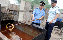 Lãnh án tử hình vì bán dầu thải: Hé lộ góc tối đáng sợ và cú ngoặt cho cuộc chiến chống "dầu cống rãnh" len lỏi vào những bữa cơm của cả tỷ người