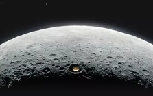 NASA xây dựng kính viễn vọng vô tuyến khổng lồ ở 'mặt tối' của Mặt Trăng
