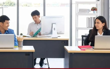 Xu hướng lạ của giới trẻ thất nghiệp Trung Quốc: Trả tiền để giả vờ làm việc