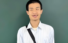 Thần đồng Toán học nổi tiếng đăng video trên MXH, ai xem cũng hốt hoảng: Răng anh bị làm sao vậy?