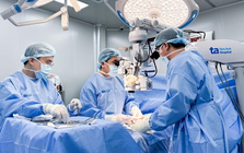 Bệnh viện của đại gia Ngô Chí Dũng "chiếm ngôi vương" về chất lượng theo công bố của Sở Y Tế: Nơi duy nhất ở Việt Nam được phẫu thuật não, tủy sống... bằng robot AI
