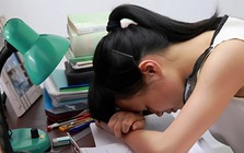 "Con thông minh, khá giỏi, chưa lúc nào tôi nghĩ con lại như thế" - Chia sẻ của bà mẹ Hà Nội khiến ai đọc cũng khuyên chị nên tỉnh táo lên