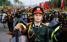 Theo chân Cảnh sát cơ động Kỵ binh luyện tập cho Quốc khánh 2/9: Một buổi huấn luyện có gì đặc biệt?