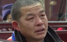 Người đàn ông đóng hơn 364 triệu đồng mua bảo hiểm, 10 năm sau đi rút tiền cho con đi học đại học thì được thông báo: “Anh phải chờ thêm 42 năm nữa”