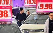 “Tôi chạy xe điện vì nghèo”: Chỉ 1 câu nói đã lý giải vì sao Trung Quốc đi trước nhân loại những 10 năm