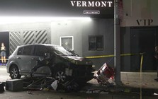 Ô tô lao vào đám đông ở Los Angeles, hàng loạt người đổ gục