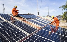 Lắp điện mặt trời mái nhà, hộ gia đình được hỗ trợ tiền, lãi suất vay ngân hàng