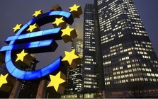 ECB giữ nguyên lãi suất