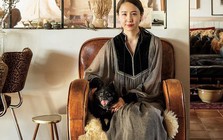 Ngôi nhà tối giản của người phụ nữ 50 tuổi: Không sofa, không TV – nhưng ai cũng thấy sang và tự do