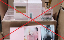 Đột kích 5 kho hàng, cảnh sát tịch thu 34.800 chai nước hoa nhái 20 thương hiệu lớn như Chanel, Dior.... đang chờ bán, quy mô tới 3,5 tỷ đồng