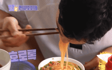 Phở Việt lên đài Hàn Quốc: Không phải phở bò hay bở gà, du khách nhận xét: "Tôi chưa thấy nó bao giờ"