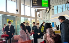 Khách Việt trầm trồ với thứ ở sân bay Trung Quốc, nhận xét: "Thật sự khủng khiếp!"