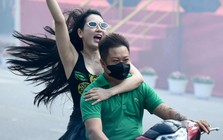 Nữ "báo thủ" xinh đẹp náo loạn hồ Gươm gây bão mạng là ai? Nữ "báo thủ" xinh đẹp náo loạn hồ Gươm gây bão mạng là ai?