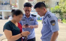 Cảnh sát giúp người phụ nữ lấy lại 35 triệu đồng đã chuyển cho kẻ lừa đảo bằng cách không ngờ