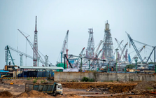 Ngừng mua dầu Nga nhưng quốc gia BRICS chưa 'thoát kiếp nạn' bị Mỹ áp thuế 50%: Vẫn nhận hàng chục nghìn 'tàu bóng tối', có thể thổi bùng cơn giận của Washington