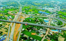 Toàn cảnh đoạn vành đai 3 qua Long An cũ: Đường đang trải nhựa, sắp thông xe...loạt dự án xung quanh cháy hàng, tăng giá