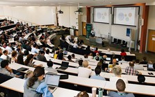 Đây là ngành học đông thí sinh đăng ký nhất kỳ thi ĐH của Trung Quốc 2025, ở Việt Nam cũng hot vô cùng, 10 năm nữa chưa chắc hạ nhiệt