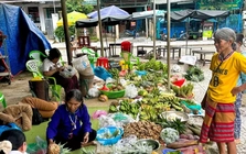 Độc lạ 'chợ 5 ngàn' ở Đà Nẵng Độc lạ 'chợ 5 ngàn' ở Đà Nẵng