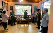 Khởi tố công chức Phạm Thị Hương Khởi tố công chức Phạm Thị Hương