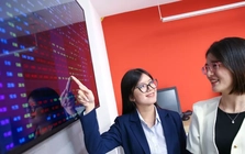 Chứng khoán đi ‘tàu lượn’, kỷ lục giao dịch hơn 83.000 tỷ đồng Chứng khoán đi ‘tàu lượn’, kỷ lục giao dịch hơn 83.000 tỷ đồng