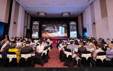 Lộ diện sản phẩm cuối cùng trong BST khối đế - THE SYMPHONY Lộ diện sản phẩm cuối cùng trong BST khối đế - THE SYMPHONY