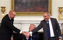 Tổng thống Mỹ Trump đạt được thành tựu lớn với hai nước láng giềng của Nga Tổng thống Mỹ Trump đạt được thành tựu lớn với hai nước láng giềng của Nga