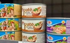 Hà Nội: Người tiêu dùng tẩy chay, siêu thị dừng bán 'patê cột đèn'