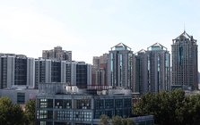 Mua 7 bán 5, giới siêu giàu Trung Quốc đồng loạt thoát bất động sản, đổ xô mua vàng, bảo hiểm: Chuyện gì đây?