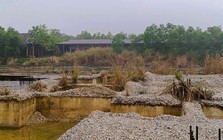 Dự án 250 tỉ đồng "chết yểu" ngay đường lên huyệt đạo thiêng