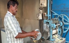 Người bán nước mía gây bất ngờ khi đặt chân tới 10 quốc gia