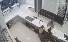 Đấm nữ nhân viên rồi cướp điện thoại trong cửa hàng ở Nghệ An, Nguyễn Văn Hưng bị bắt tại nơi không ngờ