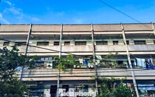 Cận cảnh các khu nhà tập thể cũ phải di dời