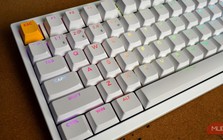 Sao bàn phím không làm thẳng hàng mà lại lệch nhau "ngứa mắt" đến vậy: Bí ẩn này đã tồn tại suốt 70 năm qua