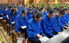 Hình ảnh 100 bị cáo hầu tòa tại TPHCM trong vụ "bão" phiếu thử nghiệm giả