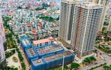 ''Lãi suất vay mua nhà tăng, tôi đang chờ giá chung cư hạ mạnh để mua''