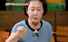 Món bình dân Việt lên đài Hàn Quốc: Giá rẻ, bán vỉa hè, du khách nhận xét "Tôi chưa bao giờ được ăn nó"