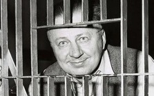 Vì sao một người được chẩn đoán mắc chứng tâm thần phân liệt thể hoang tưởng lại có thể làm rung chuyển New York bằng 22 quả bom