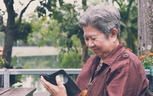 60 tuổi, lương hưu 6,5 triệu đồng: Vì một sai lầm mà sống chật vật, mặc cảm đến mức ngại ra đường