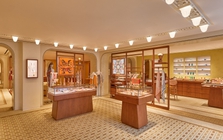 Thương hiệu có gần 300 cửa hàng khắp thế giới vừa sở hữu mặt tiền mới tại "khu đất vàng" giữa thủ đô: Nơi thiên nhiên giao hòa cùng di sản