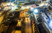 Công trường Vành đai 2,5 sáng đèn xuyên đêm, chạy nước rút trước ngày thông xe