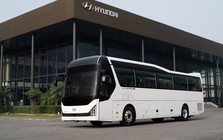 Xe khách 47 chỗ Hyundai Universe Prestige, giá từ 4,5 tỷ ra mắt tại Việt Nam