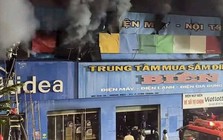 Hiện trường vụ cháy Trung tâm mua sắm điện máy lúc rạng sáng khiến 2 mẹ con tử vong thương tâm