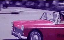 NSƯT duy nhất được tung hô là “đệ nhất minh tinh Việt Nam”, cát xê tính bằng cả cân vàng