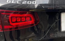 Vụ Mercedes đỗ ở vỉa hè Hà Nội bị cào xước: Hé lộ bất ngờ về chi phí sửa chữa